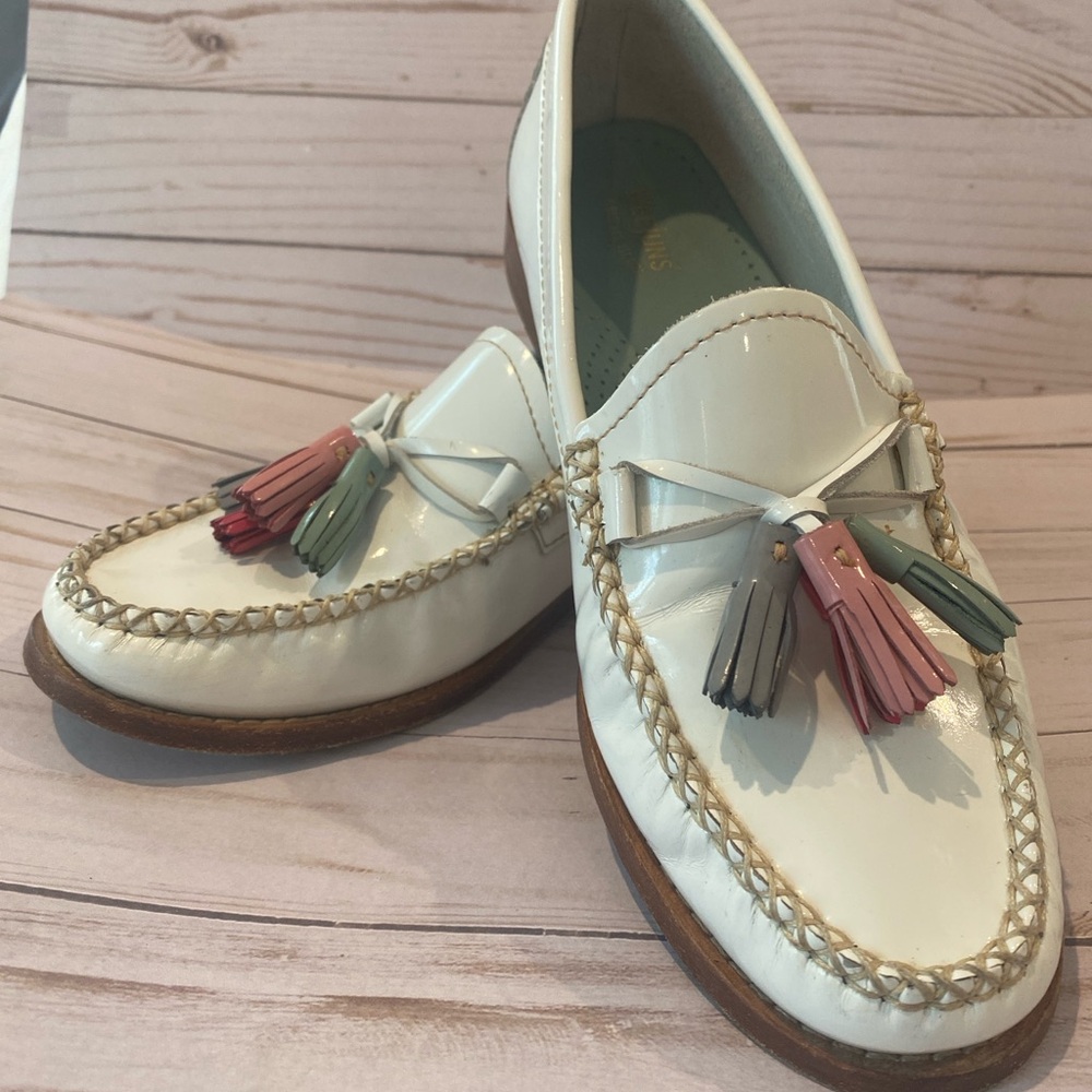 Bass Weejuns White Patent Leather Tassel Loafer 7.5